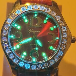🦋10/$20🦋 Genevex Silver/Red Rhinestone Leather Women's Watch